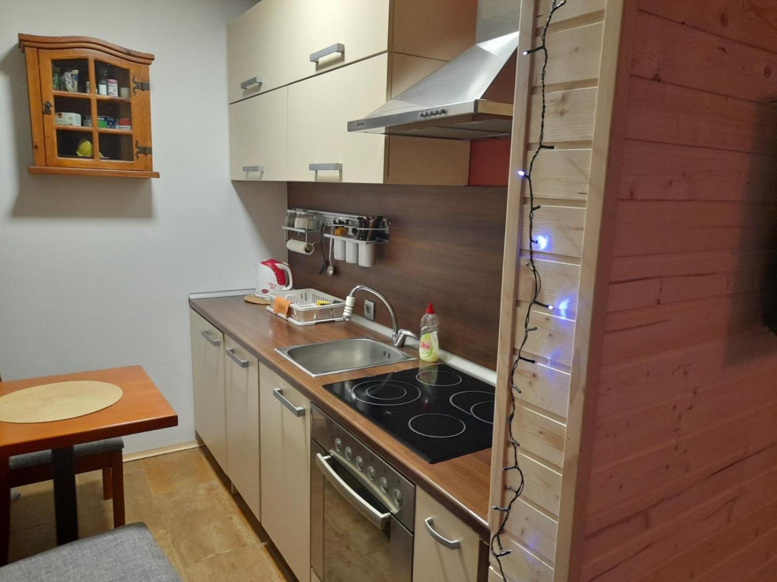 Sibirska Central Kolasin Ruang foto